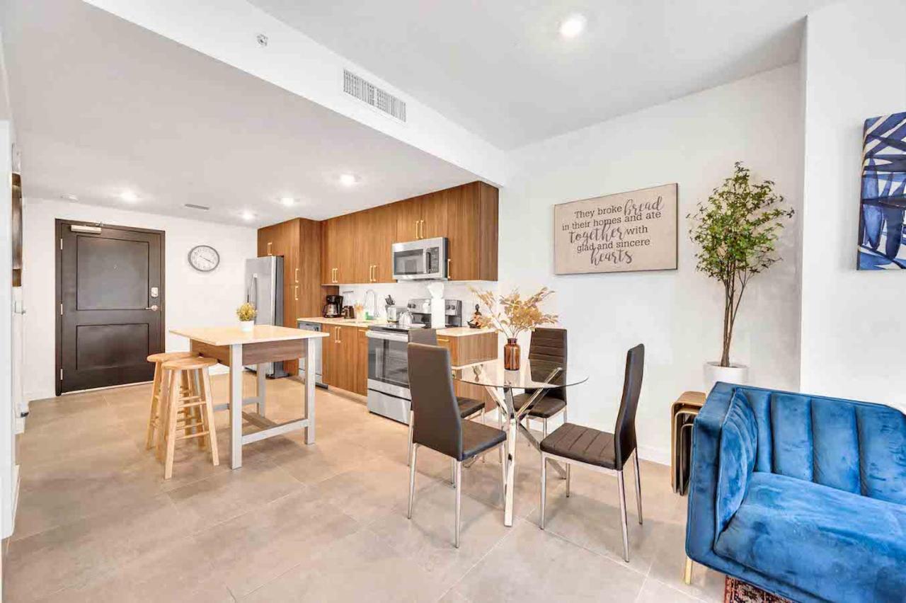 Charming Apt In The Heart Of Downtown With Free Parking 마이애미 외부 사진